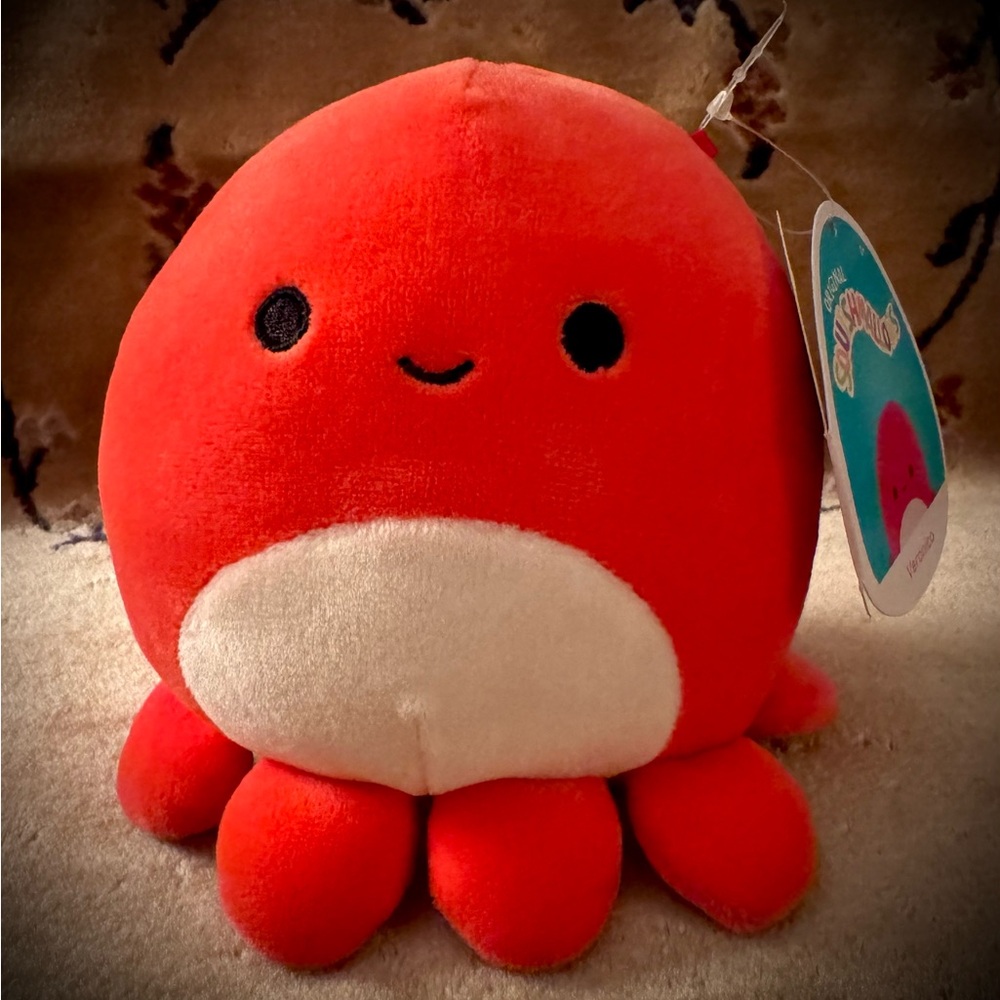 Squishmallow Veronica Red Octopus 5’’ NWT